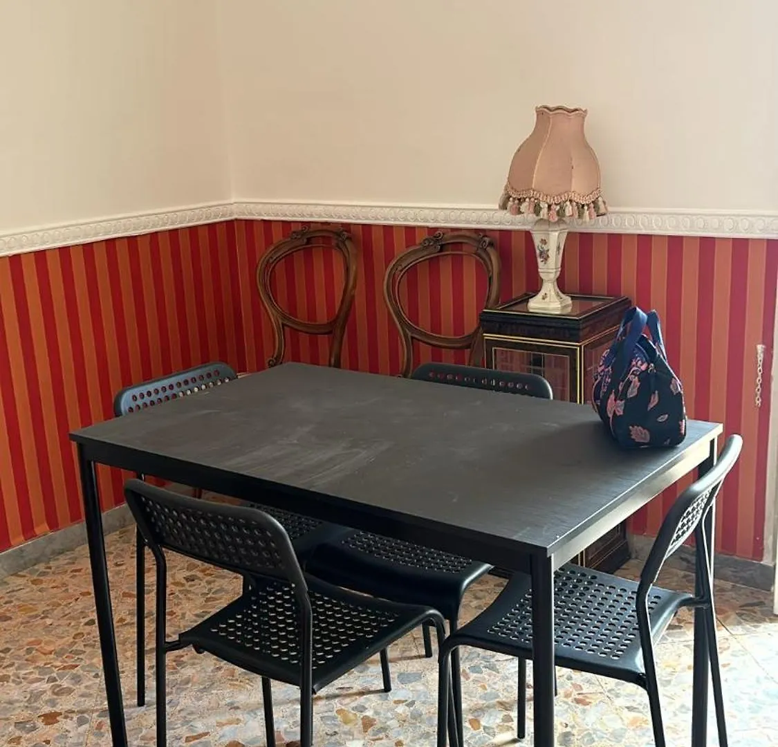Apartment Pm 23 Via Gino Priolo Guest House Bari Italy